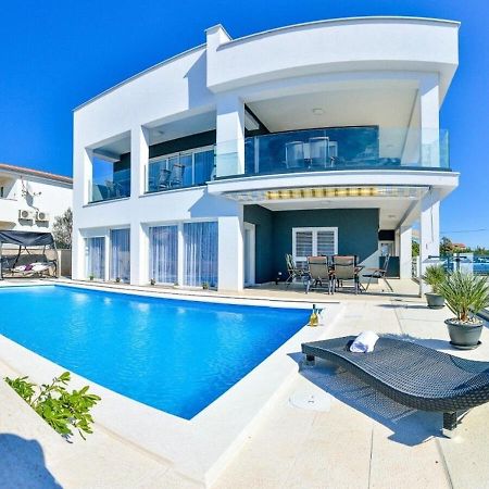 Apartments Sunny By The Sea Zaton  Exterior photo