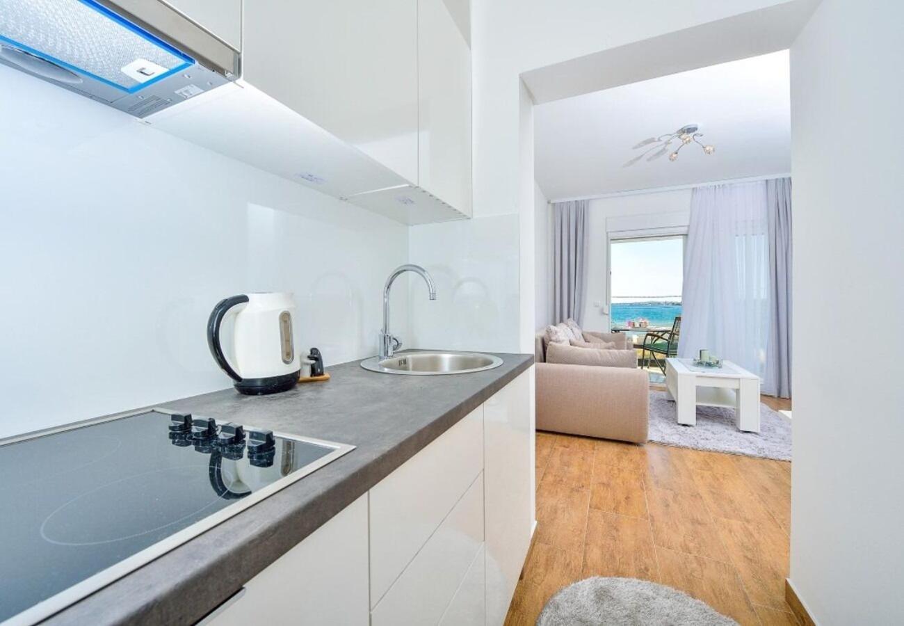 Apartments Sunny By The Sea Zaton  Exterior photo